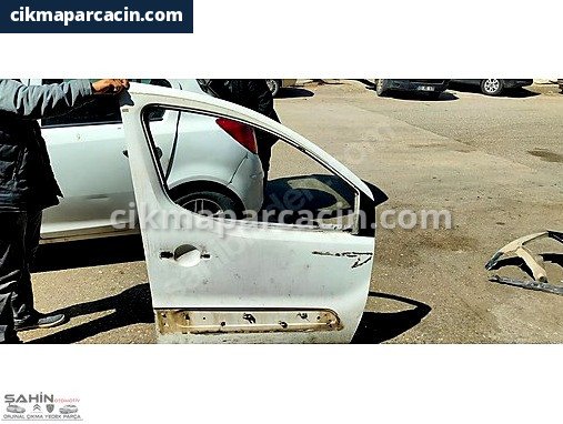 Peugeot Partner Sağ Ön Kapı çıkma parça