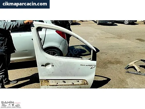 Peugeot Partner Sağ Ön Kapı çıkma parça - ÖKKEŞ ŞAHİN OTOMOTİV CİTROEN PEUGEOT ÇIKMA Gaziantep