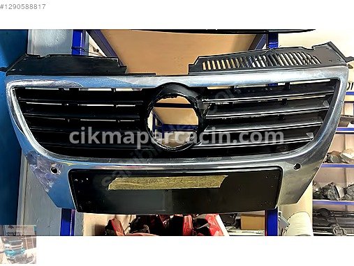 Volkswagen Passat Ön Panjur / Izgara çıkma parça
