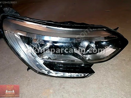 Renault Megane Ön Panjur / Izgara çıkma parça
