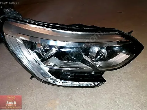Renault Megane Ön Panjur / Izgara çıkma parça - ANKA OTO YEDEK PARÇA İzmir