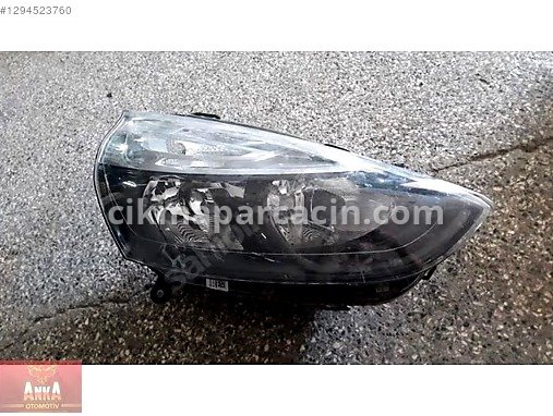 Renault Clio Sağ Ön Far çıkma parça
