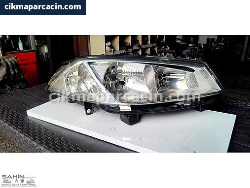 Renault Megane Far çıkma parça
