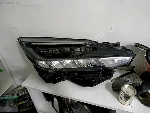 Toyota C-HR Far (Sağ) çıkma parça - LEZGİN KARDEŞLER OTO ÇIKMA PARÇA Diyarbakır