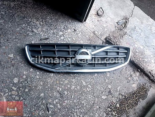 Volvo S60 Ön Panjur / Izgara çıkma parça