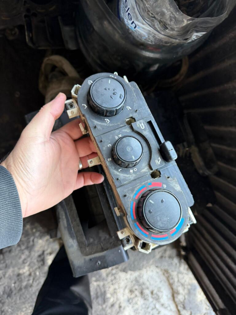 Fiat Palio Klima Paneli çıkma parça