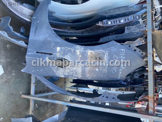 Alfa Romeo Tourneo Courier Çamurluk (Ön) çıkma parça