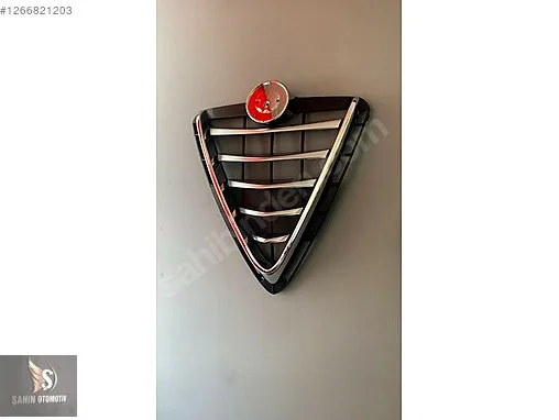 Alfa Romeo Giulietta Ön Panjur / Izgara çıkma parça