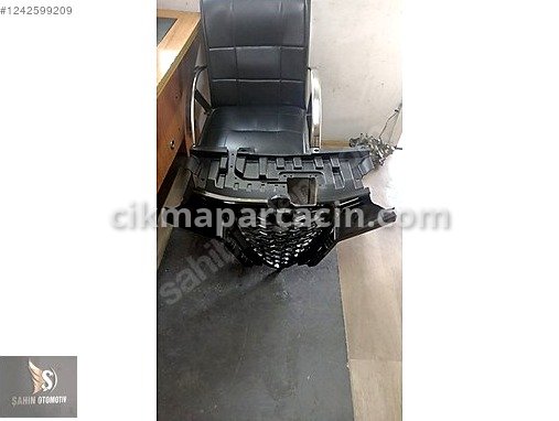 Alfa Romeo Tonale Ön Panjur / Izgara çıkma parça