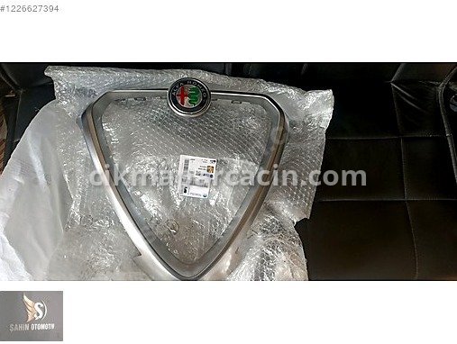 Alfa Romeo Tonale Ön Panjur / Izgara çıkma parça