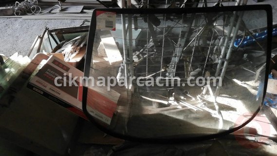 Audi Passat Arka Cam çıkma parça