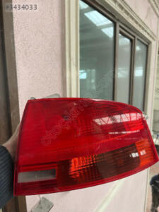 Audi A 4 2006 stop | ÇIKMA PARÇA