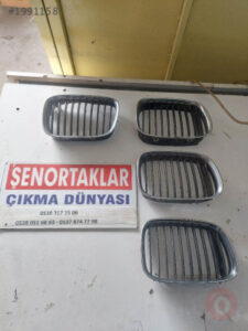 BMW 5 SERİSİ (E39) ORİJİNAL ÖN PANJUR | ÇIKMA PARÇA