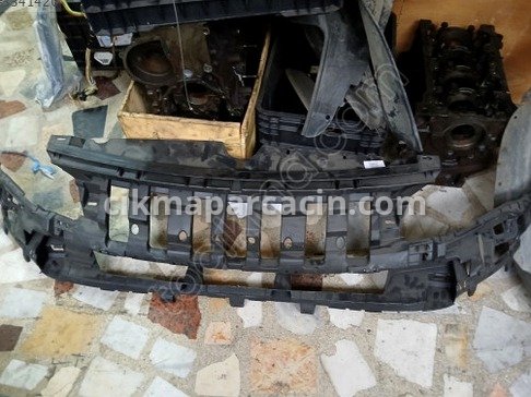 Citroen Berlingo Ön Tampon çıkma parça
