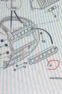 citroen saxo ön göğüs düğme yuvası 821142 | ÇIKMA PARÇA OEM 821142