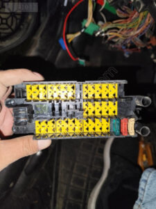Citroen xsara Peugeot sigorta kutusu OEM 9635518180 | ÇIKMA PARÇA