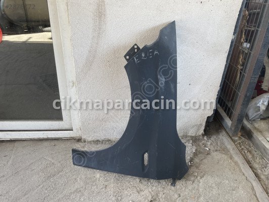 Fiat Egea Çamurluk (Ön) çıkma parça