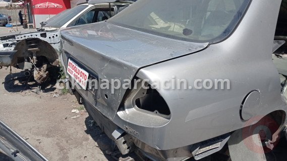 Fiat Albea Kapı (Arka Sağ) çıkma parça