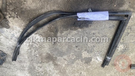 Fiat Uno Bagaj Kaplaması çıkma parça