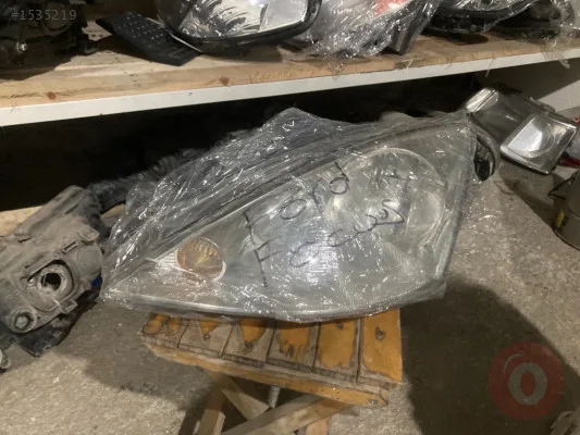 Ford Focus USB/12V Soket çıkma parça - T-F-M OTOMOTİV Sakarya