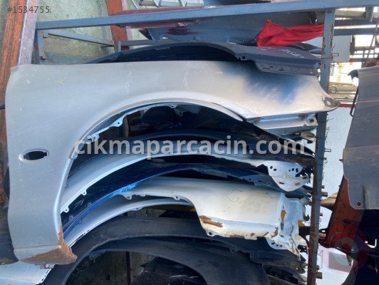 Ford Mondeo Çamurluk (Ön) çıkma parça