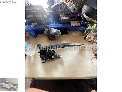 Ford Courier Silecek Kolu çıkma parça