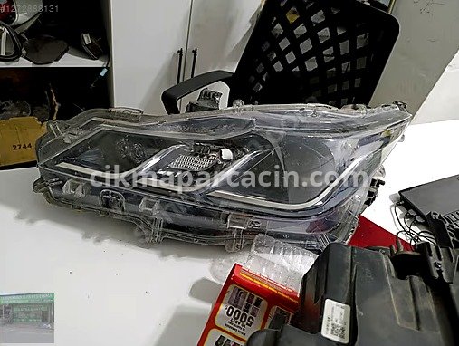 Toyota Corolla Far (Sol) çıkma parça