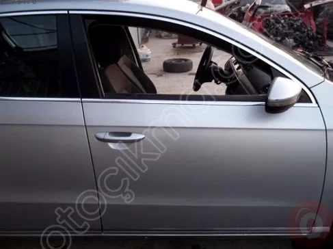 Hyundai Elantra Sağ Ön Kapı çıkma parça - ÇIKMACI 41 Kocaeli