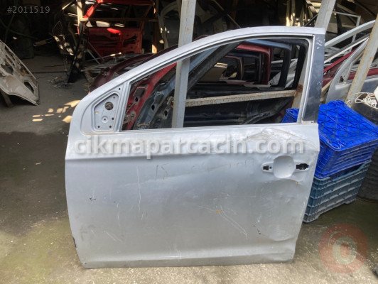 Hyundai i20 Radar Sensörü (ACC) çıkma parça