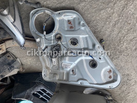 Kia Ceed Silecek Motoru çıkma parça
