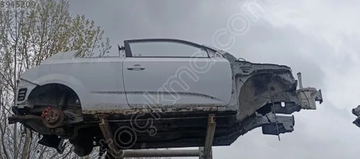 Kia Ceed Sağ Ön Kapı çıkma parça - ÇIKMACI 41 Kocaeli
