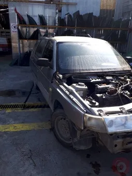 Lada Vega Motor Kapağı/Üst Kapak çıkma parça - ÇIKMACI 41 Kocaeli