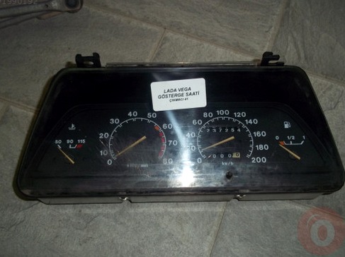 Lada Vega Gösterge Saati çıkma parça