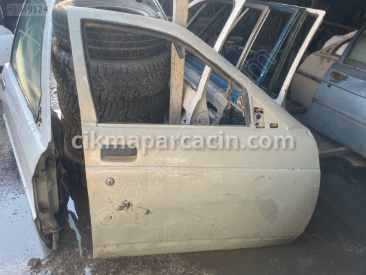 Lada Vega Sağ Ön Kapı çıkma parça
