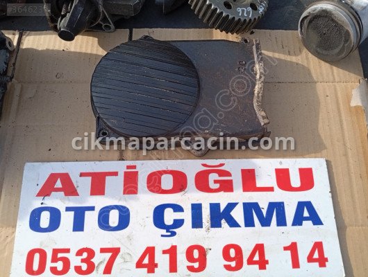 Mazda 626 Motor Kapağı/Üst Kapak çıkma parça