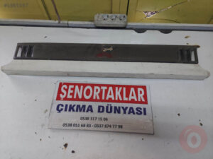 MİTSUBİSHİ DELİCA L300 ÖN PANJUR | ÇIKMA PARÇA