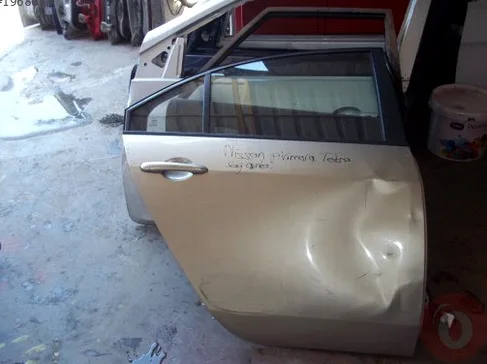 Nissan Micra Sağ Arka Kapı çıkma parça - ÇIKMACI 41 Kocaeli