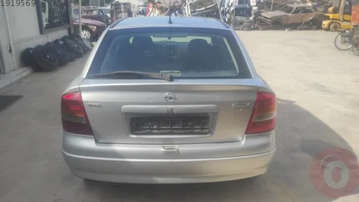 Opel Astra Bagaj Kapağı çıkma parça