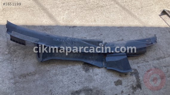 Opel Corsa Ön Cam Izgarası çıkma parça