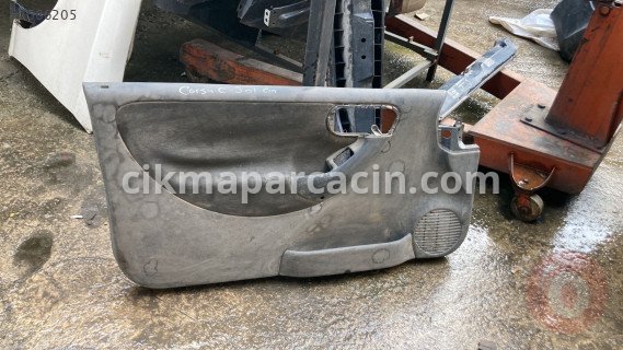Opel Corsa Kapı Döşemesi çıkma parça