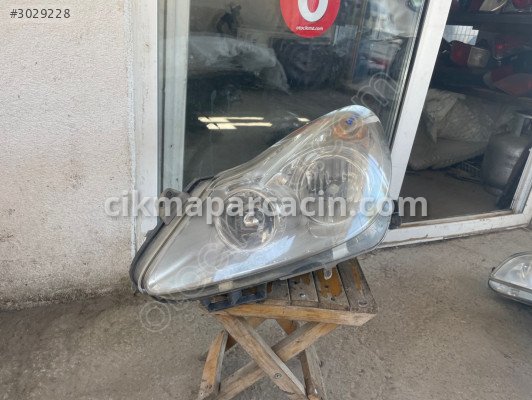 Opel Corsa Sol Ön Far çıkma parça