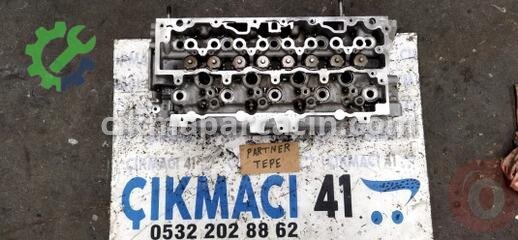 Peugeot Partner Motor Kapağı/Üst Kapak çıkma parça