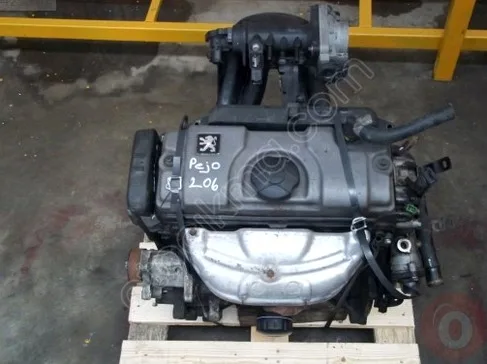 Peugeot 106 Motor Kapağı/Üst Kapak çıkma parça - ÇIKMACI 41 Kocaeli
