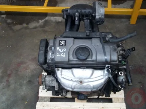 Peugeot 206 Motor Kapağı/Üst Kapak çıkma parça - ÇIKMACI 41 Kocaeli