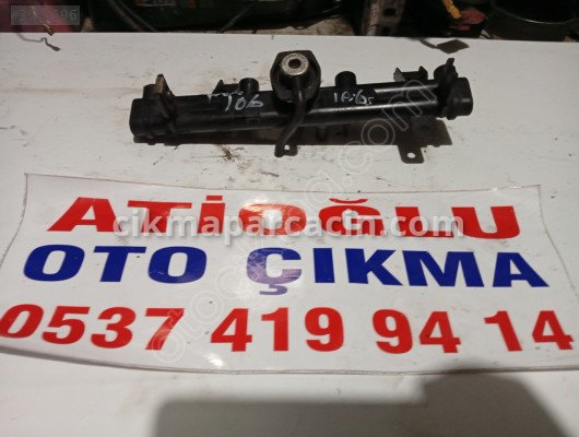 Peugeot 106 Enjektör Kütüğü çıkma parça