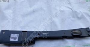 Peugeot 2008 sağ şasi kolu tabanı 1638953080 | ÇIKMA PARÇA OEM 1638953080