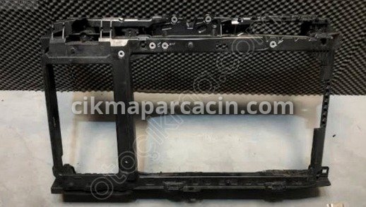 Peugeot 208 Ön Panjur / Izgara çıkma parça