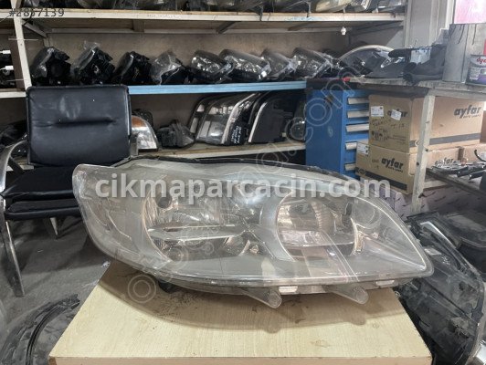 Peugeot 301 Far çıkma parça