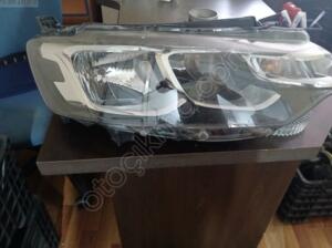 Peugeot 301 hatasız sağ ön far | ÇIKMA PARÇA