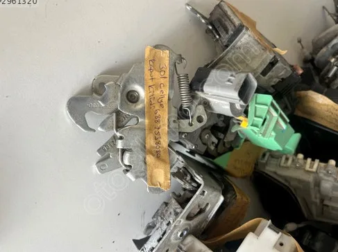 Peugeot 301 Kaput Kilidi çıkma parça - TEKİNLER OTO YEDEK PARÇA Ankara